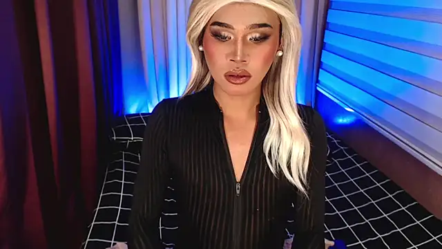 Snapshot of _tipsandchips chatting on November 2, 2025, 2:30 pm tipsandchips online show from November 2, 2025, 2:30 pm