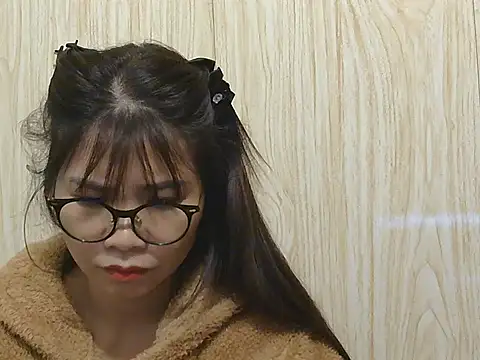 Ori299 online show from November 29, 2025, 3:42 am