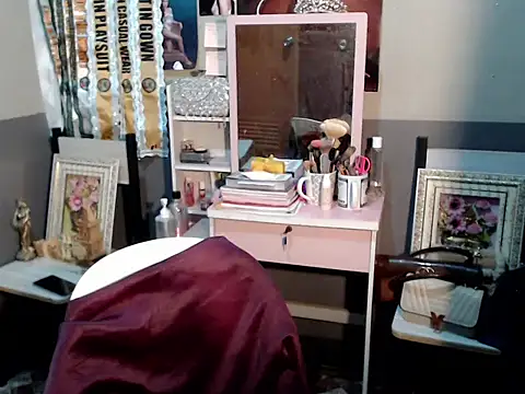 Snapshot of miya_khali chatting on November 30, 2025, 2:15 am miya khali online show from November 30, 2025, 2:15 am