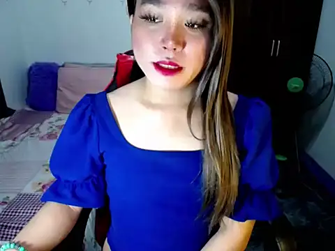 Urassiansweetcummer online show from October 11, 2025, 1:49 am