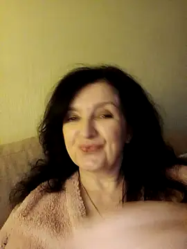 MilaSky4701 online show from November 11, 2025, 2:06 pm