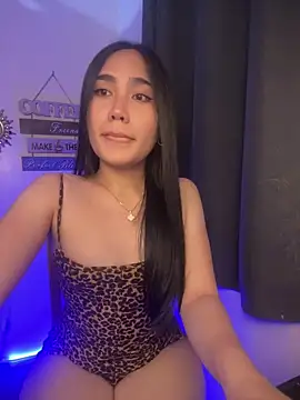 Snapshot of xo_mixy chatting on October 29, 2025, 8:21 pm xo mixy online show from October 29, 2025, 8:21 pm