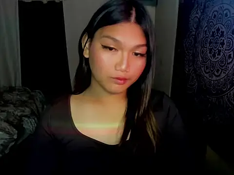 Lou heart online show from December 15, 2025, 4:33 pm