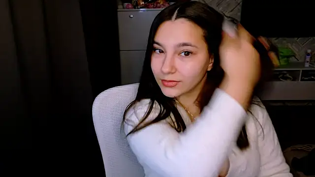 Arianna Grend online show from December 15, 2025, 1:15 pm