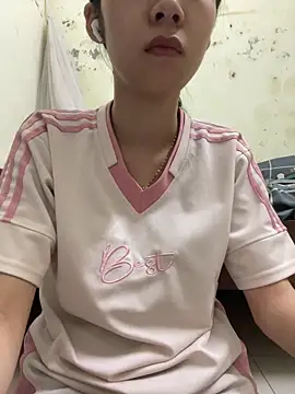 Snapshot of meomeo2k6 chatting on October 14, 2025, 2:07 pm meomeo2k6 online show from October 14, 2025, 2:07 pm