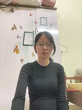 Snapshot of meomeo2k6 chatting on October 25, 2025, 1:51 pm meomeo2k6 online show from October 25, 2025, 1:51 pm