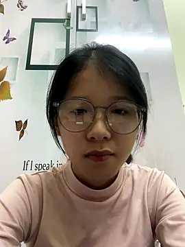 Snapshot of meomeo2k6 chatting on November 17, 2025, 2:45 pm meomeo2k6 online show from November 17, 2025, 2:45 pm