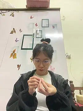 Snapshot of meomeo2k6 chatting on November 22, 2025, 1:54 pm meomeo2k6 online show from November 22, 2025, 1:54 pm