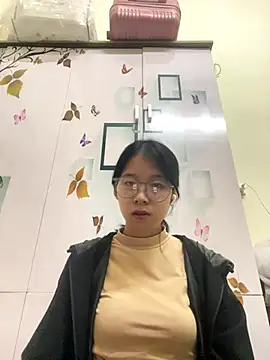 Snapshot of meomeo2k6 chatting on November 29, 2025, 1:47 pm meomeo2k6 online show from November 29, 2025, 1:47 pm