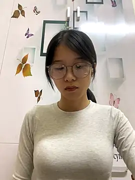 Snapshot of meomeo2k6 chatting on December 4, 2025, 1:53 pm meomeo2k6 online show from December 4, 2025, 1:53 pm