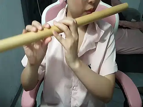 Ori-Yannie online show from November 9, 2025, 5:28 am