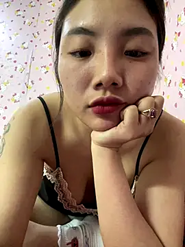 D2sweet online show from November 13, 2025, 4:17 pm