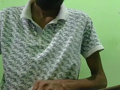 rockyy23boy online show from September 18, 2025, 3:58 pm