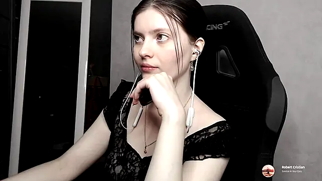 Snapshot of cute_elfy_ chatting on September 18, 2025, 4:42 pm cute elfy online show from September 18, 2025, 4:42 pm