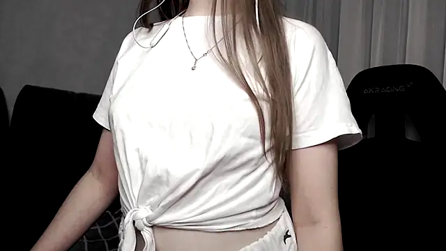 Snapshot of cute_elfy_ chatting on October 14, 2025, 3:24 pm cute elfy online show from October 14, 2025, 3:24 pm