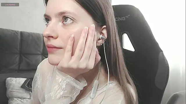 Snapshot of cute_elfy_ chatting on October 30, 2025, 11:22 am cute elfy online show from October 30, 2025, 11:22 am