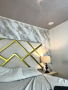 Solara- online show from December 2, 2025, 7:31 pm