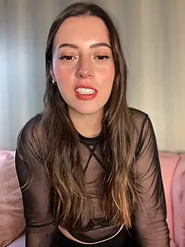 MiaLune Pink online show from September 11, 2025, 11:05 pm