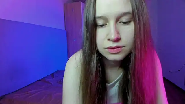 Snapshot of ssunnshinne__ chatting on October 11, 2025, 6:06 pm ssunnshinne   online show from October 11, 2025, 6:06 pm