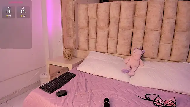 Snapshot of -Melissa chatting on October 2, 2025, 6:53 am -Melissa online show from October 2, 2025, 6:53 am