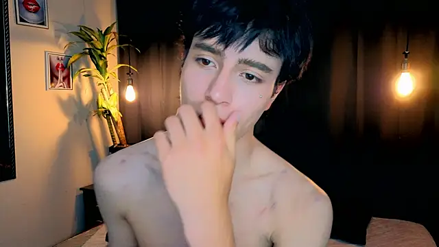 Christopher 77 online show from November 6, 2025, 3:51 am