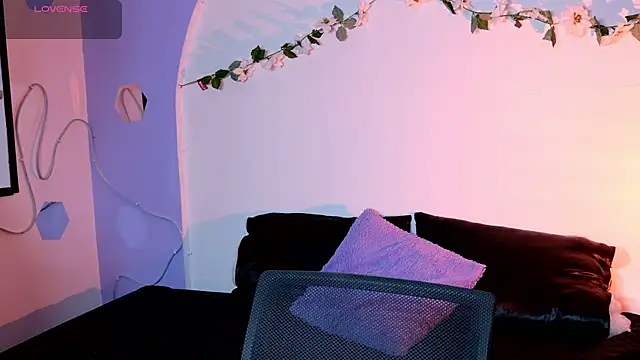 Christopher 77 online show from November 29, 2025, 3:20 am