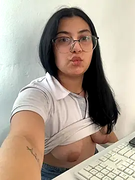 Velma star online show from October 7, 2025, 12:46 pm