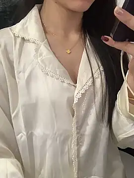 JennyQueen18 online show from October 16, 2025, 7:20 am