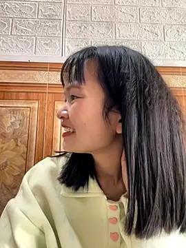 Daisy018 online show from November 23, 2025, 5:18 am