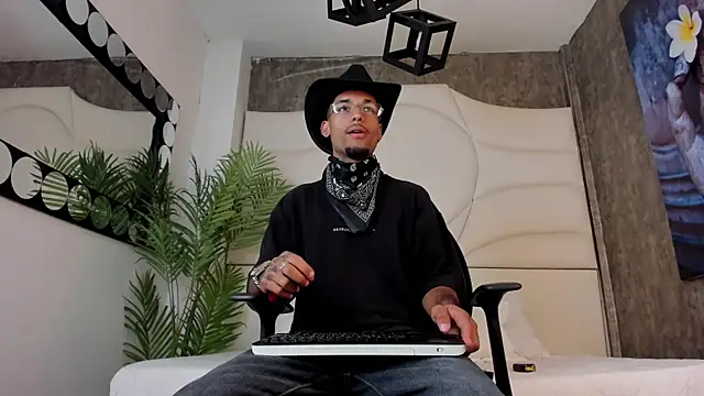 Snapshot of Thiagoferreti chatting on October 9, 2025, 3:15 am Thiagoferreti online show from October 9, 2025, 3:15 am