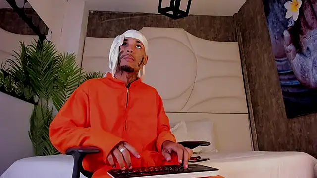 Snapshot of Thiagoferreti chatting on October 31, 2025, 7:59 pm Thiagoferreti online show from October 31, 2025, 7:59 pm