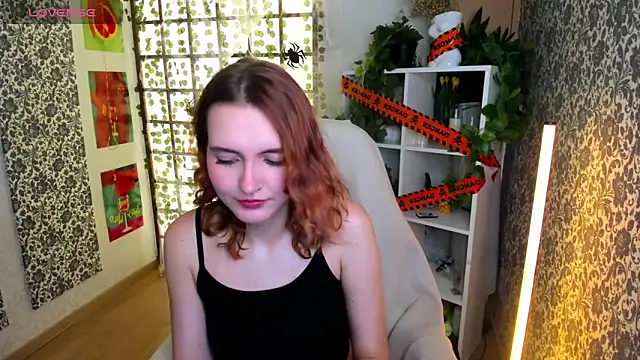 Elis Cherry online show from November 11, 2025, 2:00 am