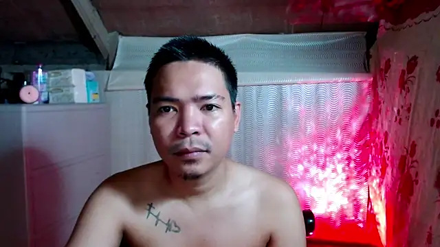 Snapshot of MANIACasianX chatting on October 1, 2025, 10:10 am MANIACasianX online show from October 1, 2025, 10:10 am