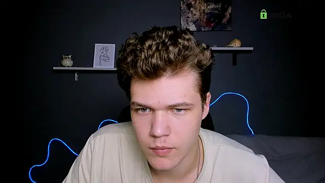 Snapshot of lucas_long_ chatting on September 25, 2025, 12:53 pm lucas long online show from September 25, 2025, 12:53 pm