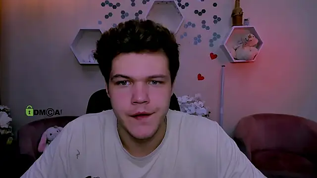 Snapshot of lucas_long_ chatting on September 27, 2025, 7:08 pm lucas long online show from September 27, 2025, 7:08 pm