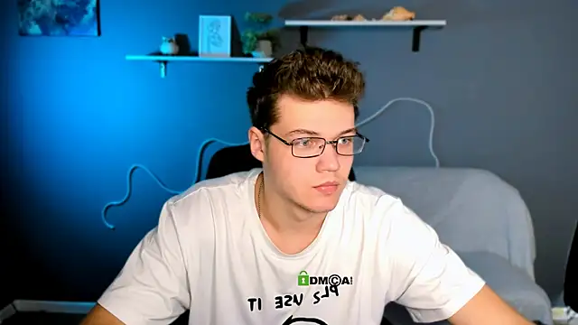 Snapshot of lucas_long_ chatting on October 20, 2025, 8:48 am lucas long online show from October 20, 2025, 8:48 am