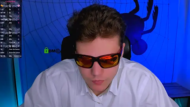 Snapshot of lucas_long_ chatting on October 28, 2025, 9:46 am lucas long online show from October 28, 2025, 9:46 am