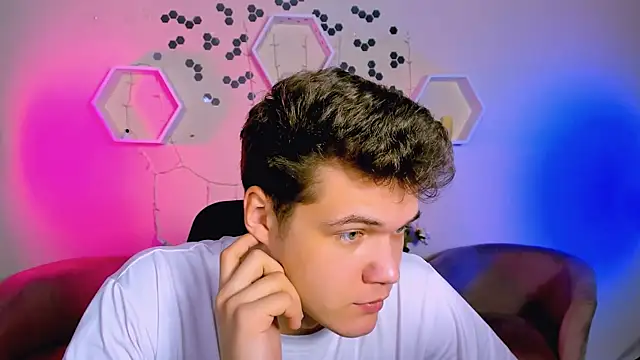 Snapshot of lucas_long_ chatting on November 11, 2025, 9:53 am lucas long online show from November 11, 2025, 9:53 am