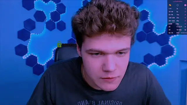 Snapshot of lucas_long_ chatting on November 25, 2025, 9:53 am lucas long online show from November 25, 2025, 9:53 am