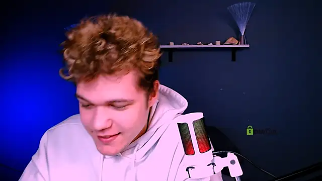 Snapshot of lucas_long_ chatting on December 14, 2025, 9:36 am lucas long online show from December 14, 2025, 9:36 am