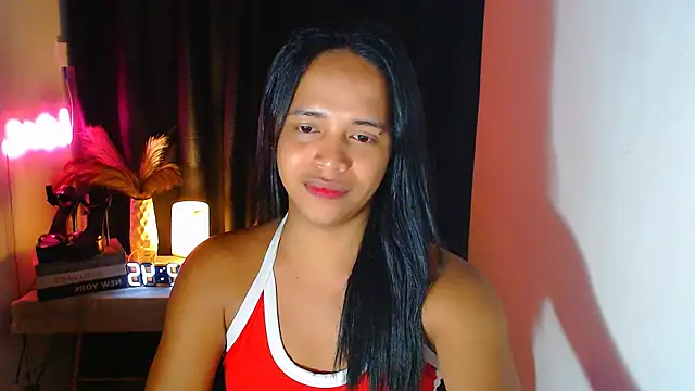 Lorainnelustts online show from December 1, 2025, 4:45 pm