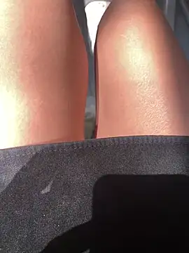 Snapshot of Ori-Lynk chatting on September 16, 2025, 4:24 am Ori-Lynk online show from September 16, 2025, 4:24 am