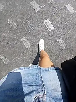 Snapshot of Ori-Lynk chatting on October 18, 2025, 3:31 am Ori-Lynk online show from October 18, 2025, 3:31 am