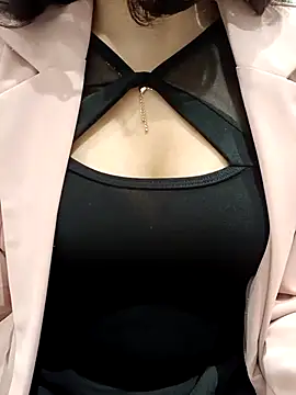 Snapshot of Ori-Lynk chatting on December 4, 2025, 7:28 am Ori-Lynk online show from December 4, 2025, 7:28 am