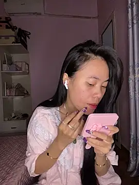Snapshot of Dau-Tayy chatting on October 12, 2025, 10:36 am Dau-Tayy online show from October 12, 2025, 10:36 am