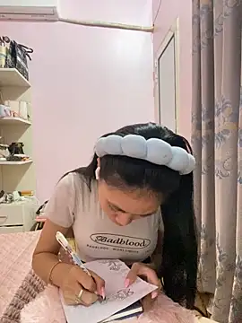 Snapshot of Dau-Tayy chatting on November 12, 2025, 2:39 pm Dau-Tayy online show from November 12, 2025, 2:39 pm