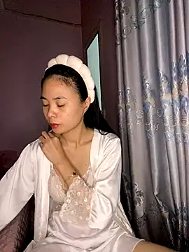 Snapshot of Dau-Tayy chatting on November 23, 2025, 9:20 am Dau-Tayy online show from November 23, 2025, 9:20 am