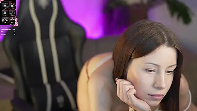 Selena Glow online show from October 21, 2025, 10:21 pm