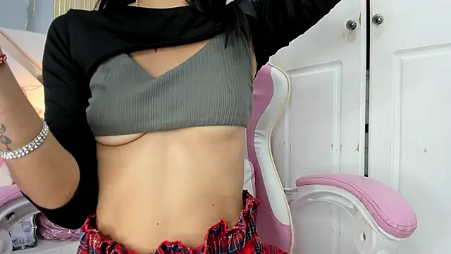 Snapshot of Mhia_Sweet_ chatting on September 30, 2025, 2:00 pm Mhia Sweet  online show from September 30, 2025, 2:00 pm