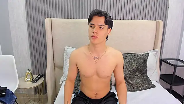 Snapshot of BenitoSaenz chatting on September 12, 2025, 11:54 am BenitoSaenz online show from September 12, 2025, 11:54 am